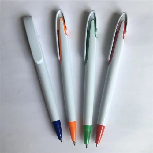 Какъв е производственият процес на пластмасова химикалка?